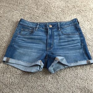 American Eagle hi-rise shortie